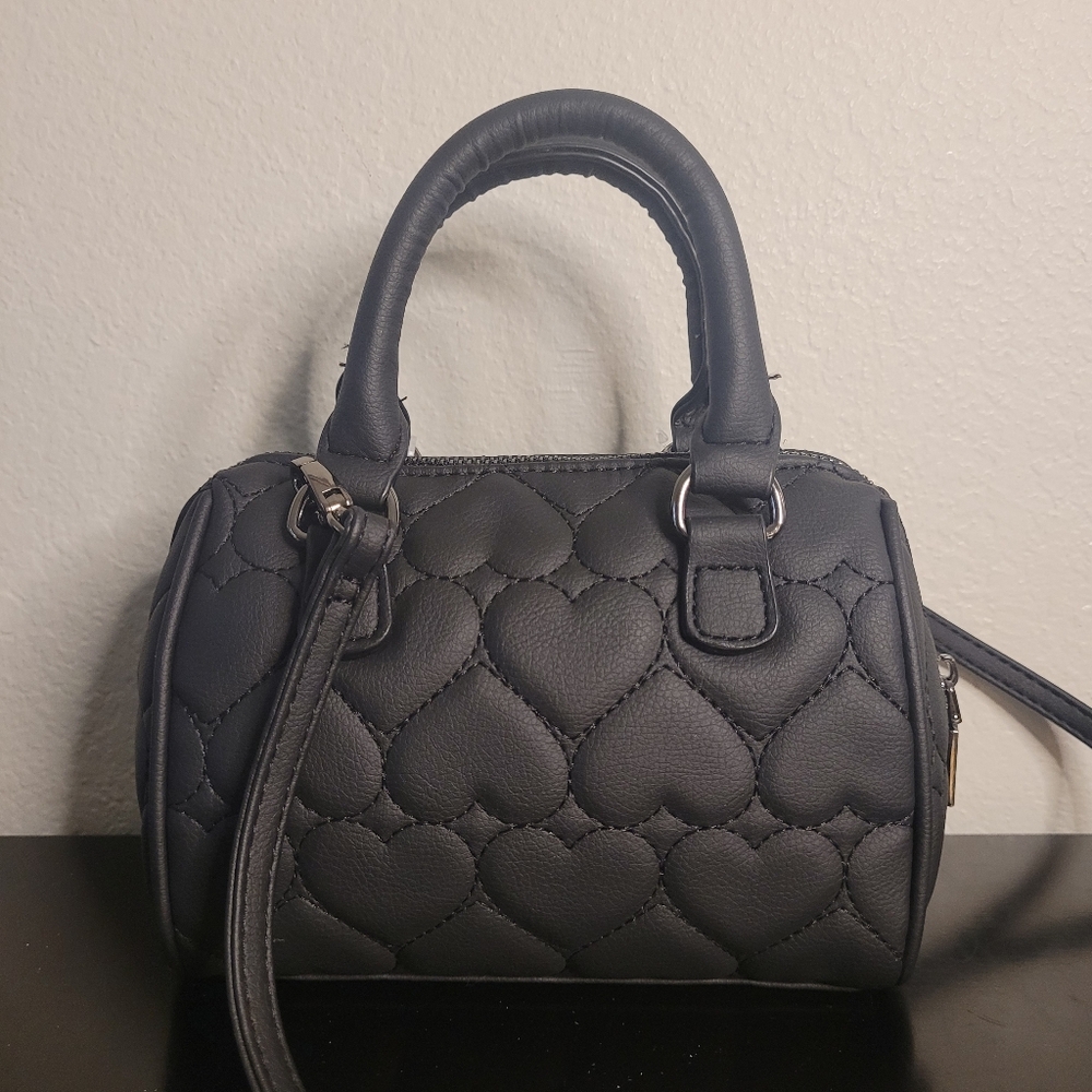 Betsey Johnson Black Quilted Handbag - Picture 4 of 5